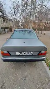 Mercedes-Benz W124, 1991-5