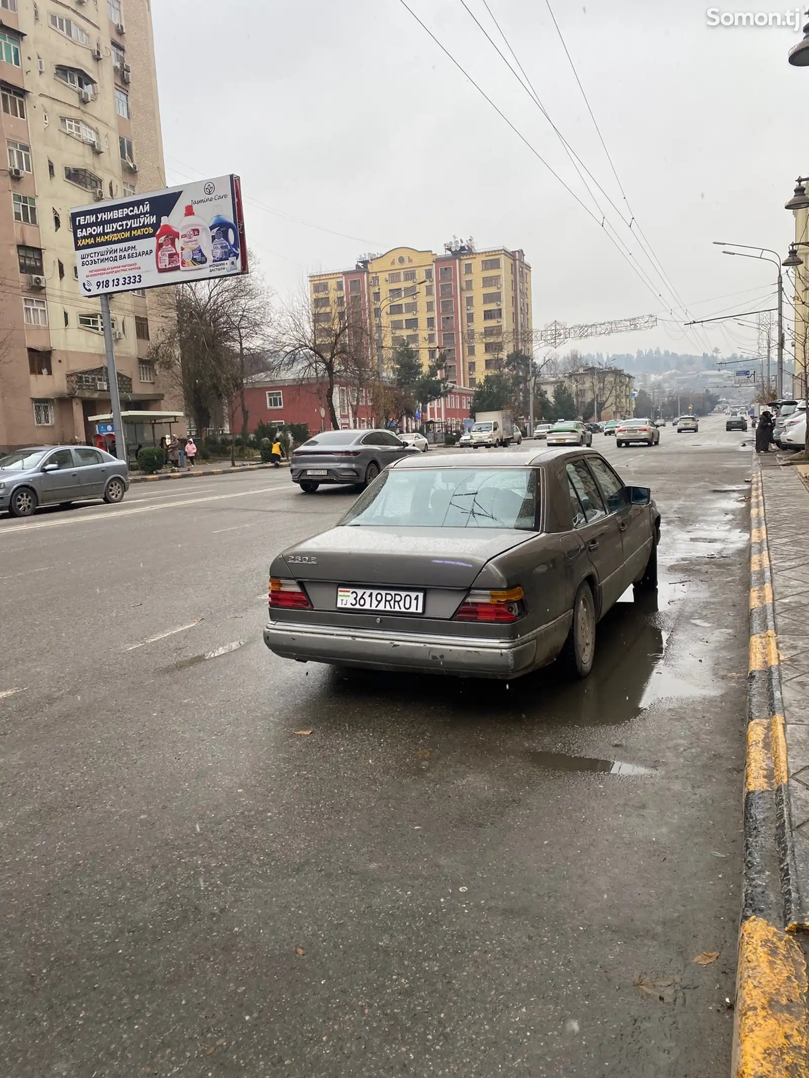 Mercedes-Benz W124, 1990-1