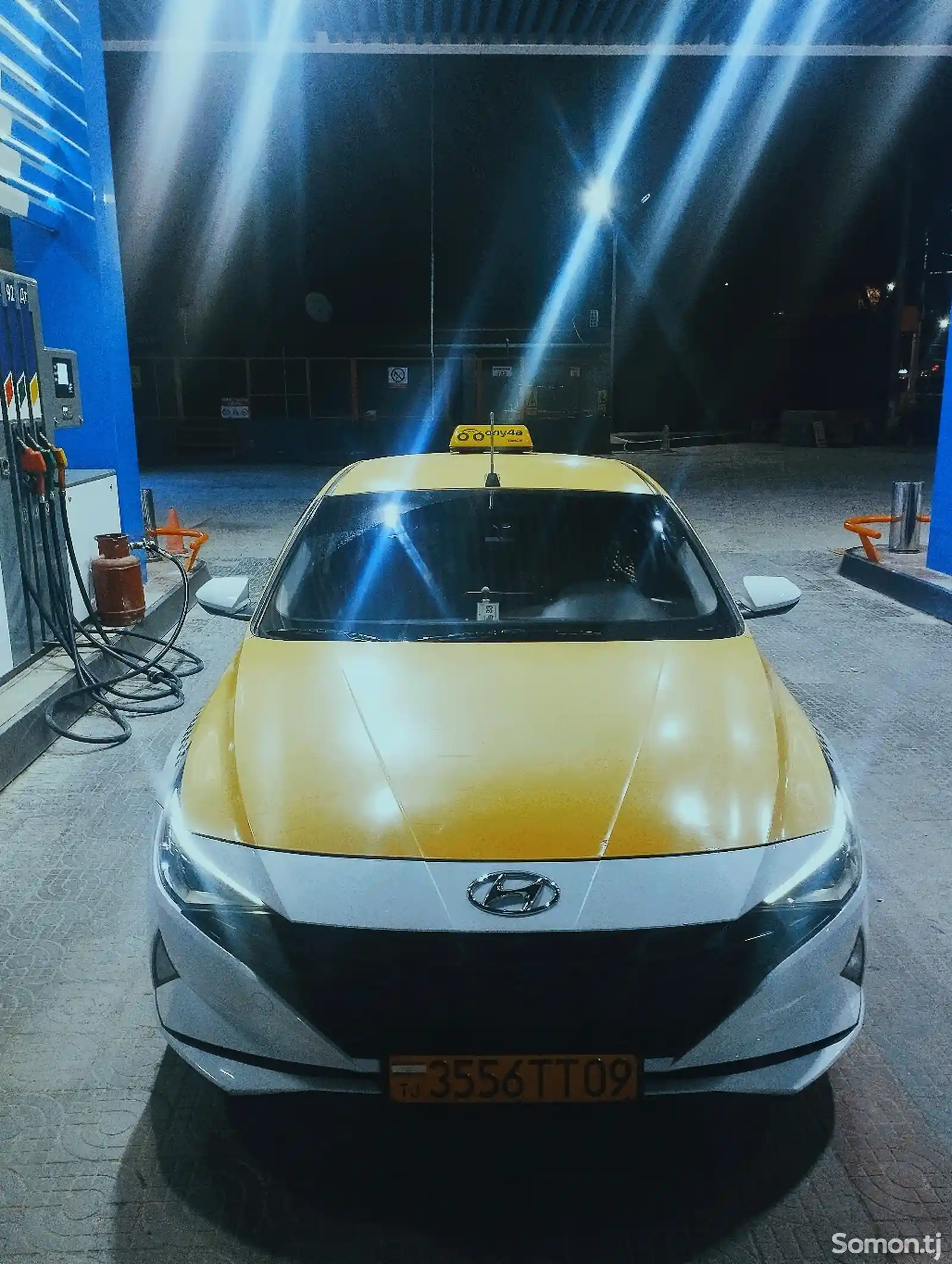 Hyundai Elantra, 2022-1