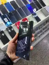 Samsung Galaxy S10 Plus-2