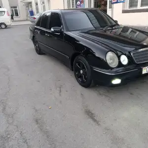 Mercedes-Benz E class, 2000