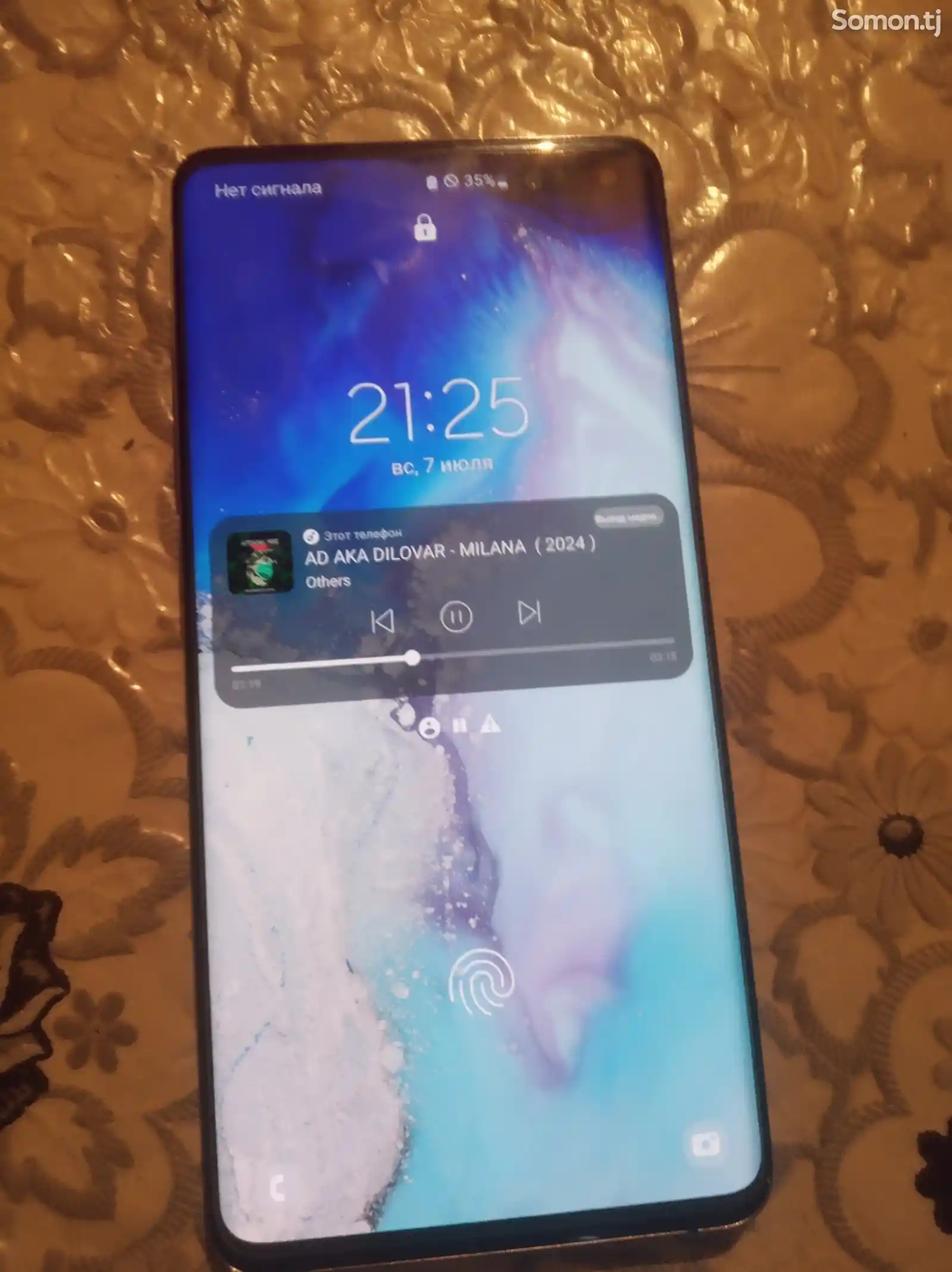 Samsung Galaxy S10+-3