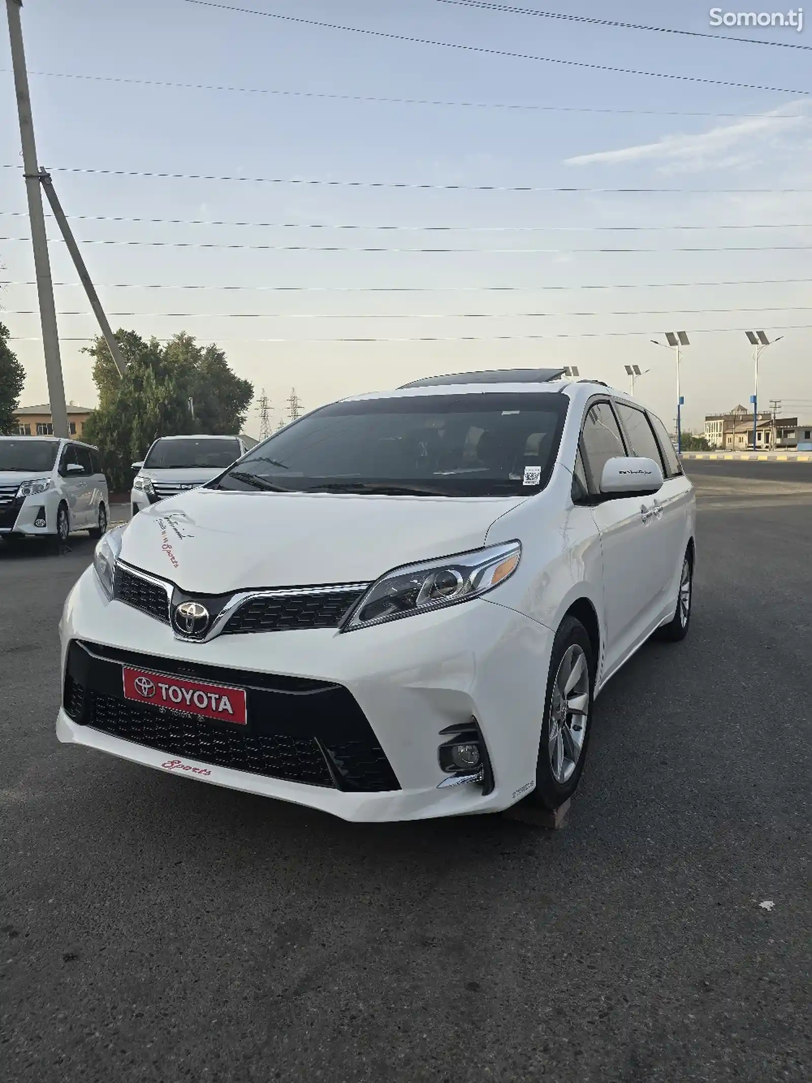 Toyota Sienna, 2015-4