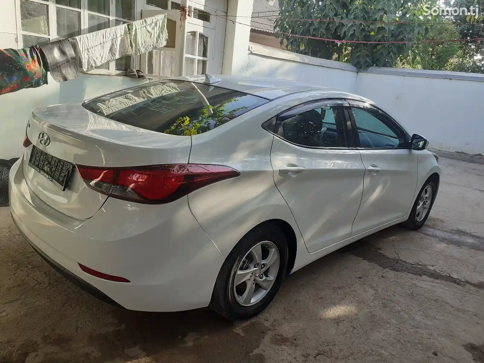 Hyundai Elantra, 2015-9