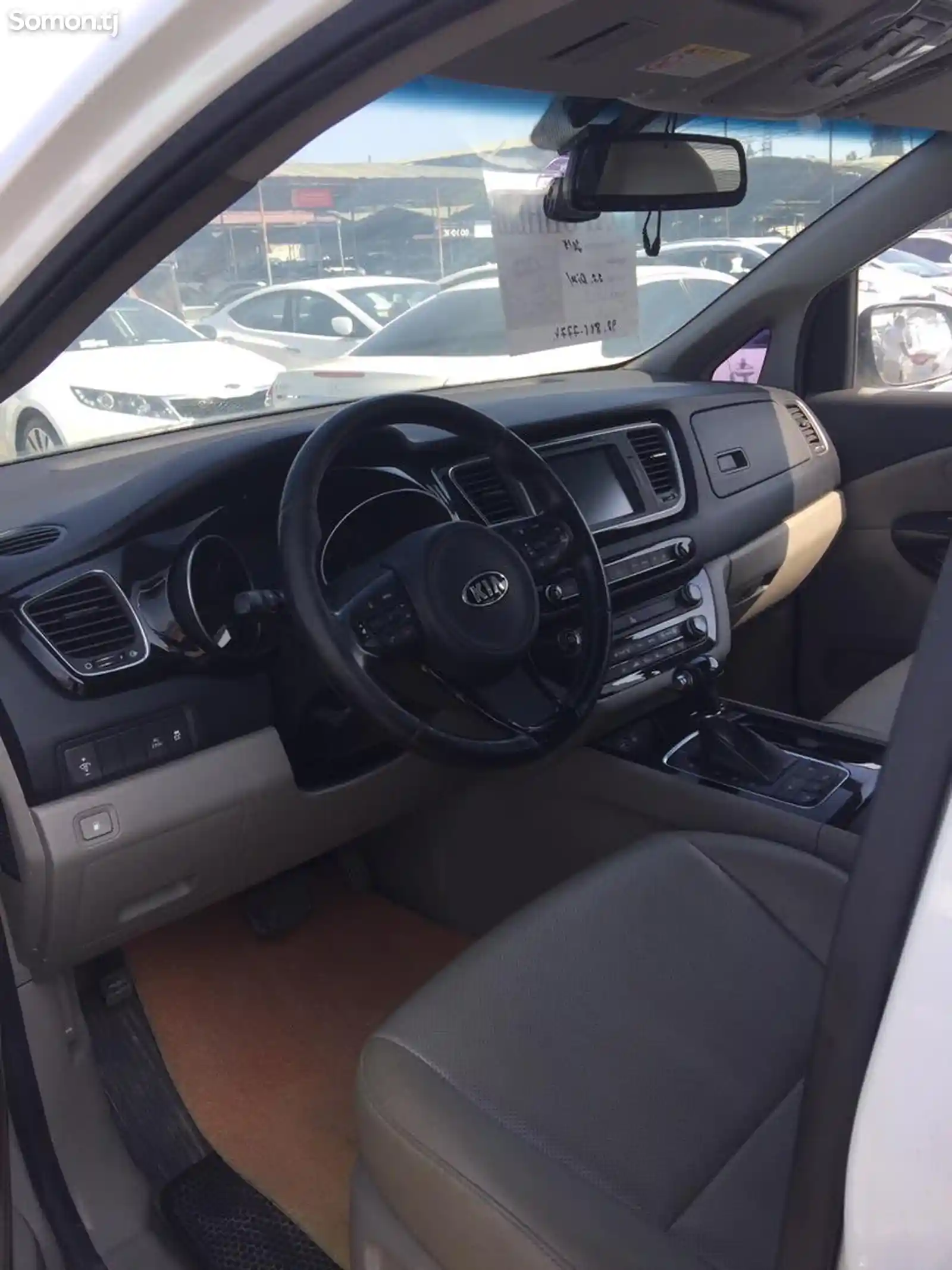 Kia Carnival, 2015-3