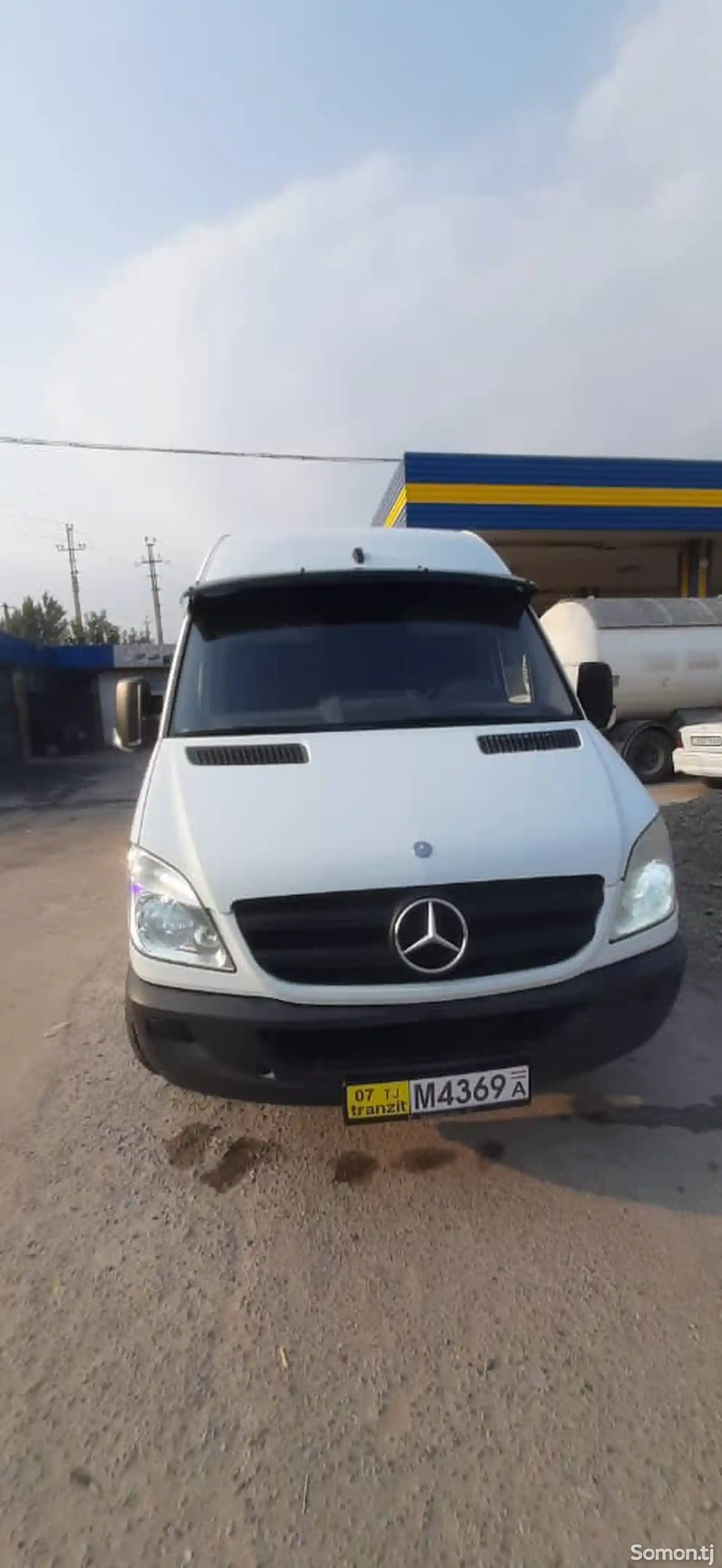 Фургон Mercedes sprinter-1