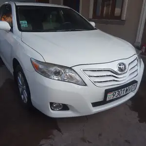 Toyota Camry, 2011