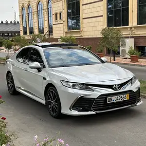 Toyota Camry, 2023