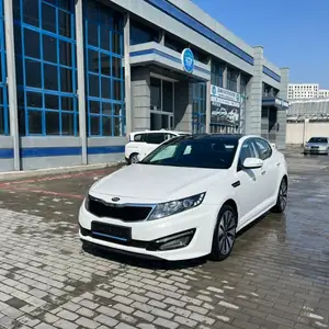 Kia K5, 2010