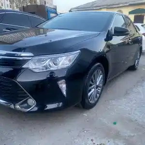 Toyota Camry, 2016