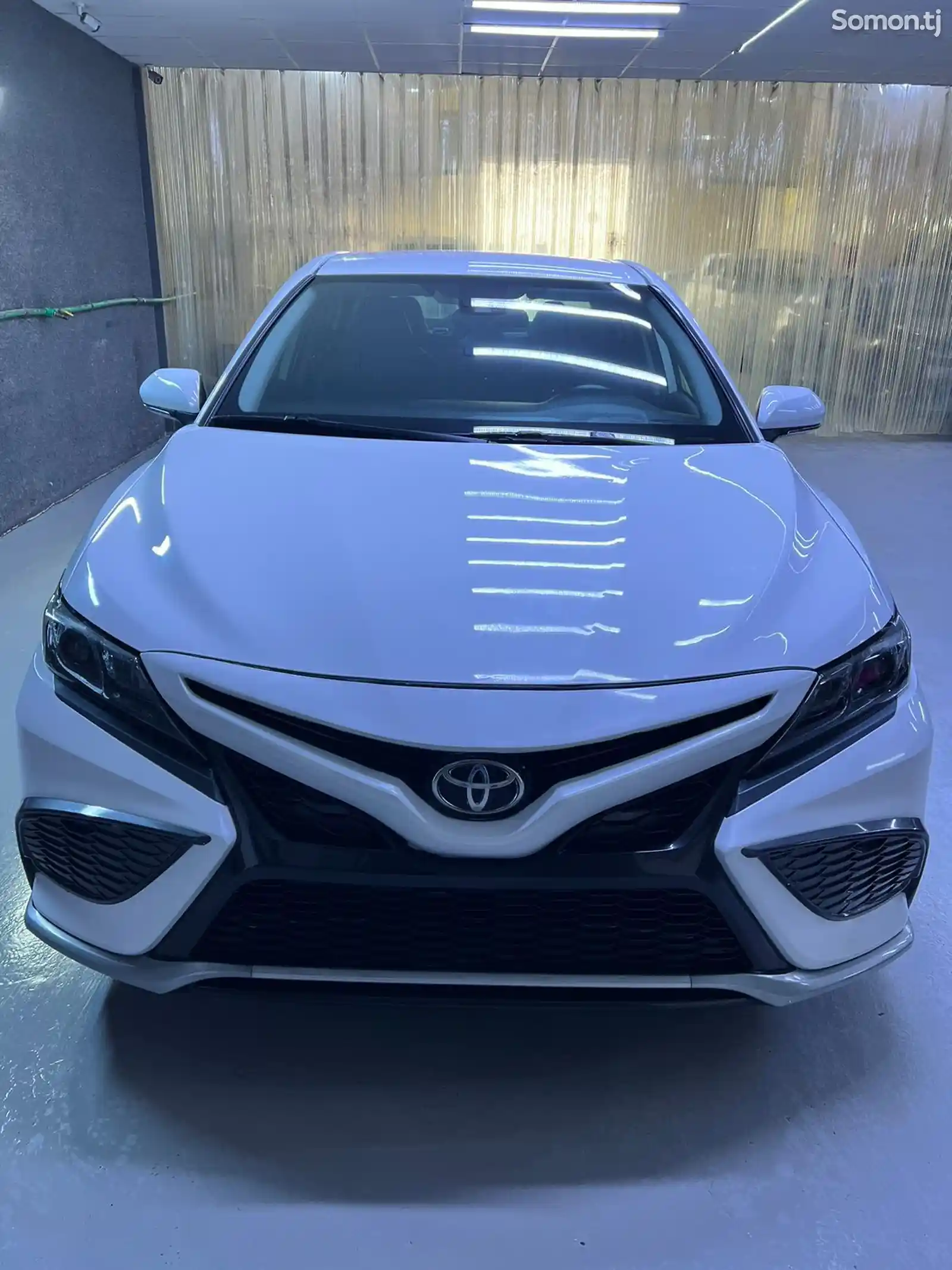 Toyota Camry, 2020-8