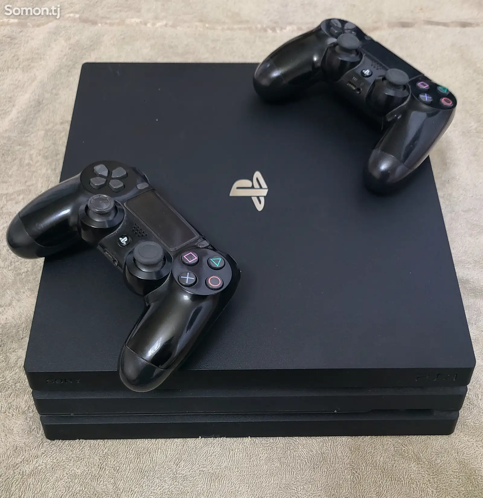 Игровая приставка Sony Playstation 4K Pro 7216B-1