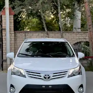 Toyota Avensis, 2014