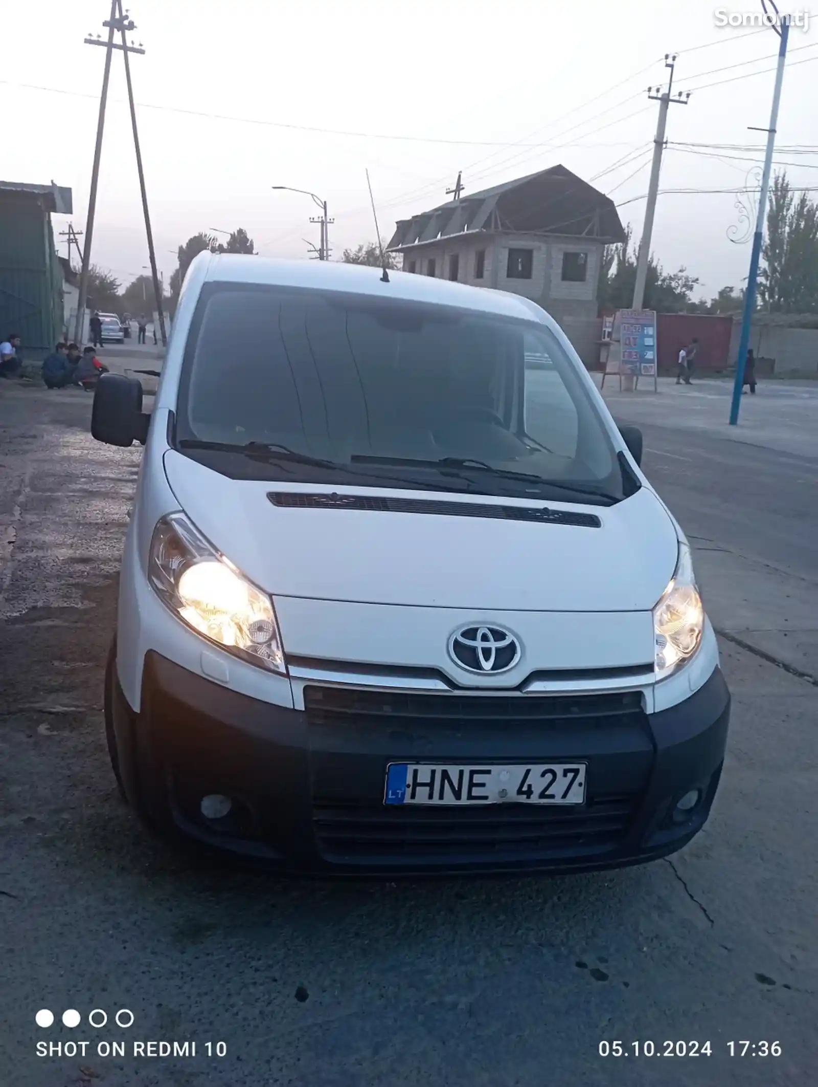 Toyota Proace, 2015-6