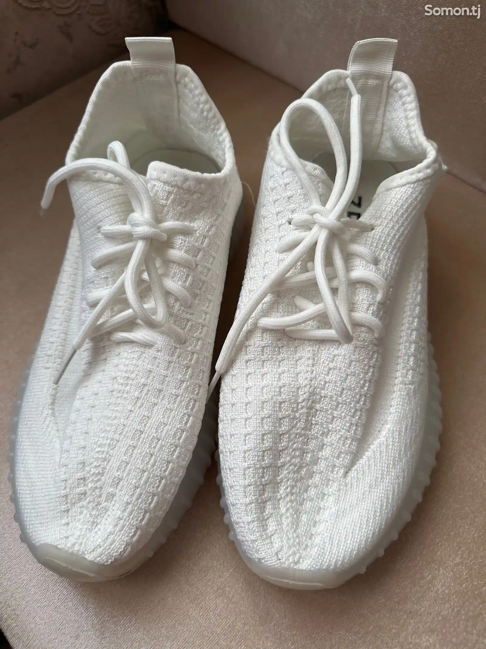 Кроссовки Adidas Yeezy Boost-2