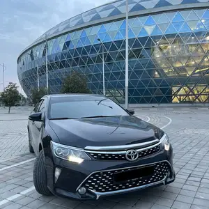 Toyota Camry, 2017