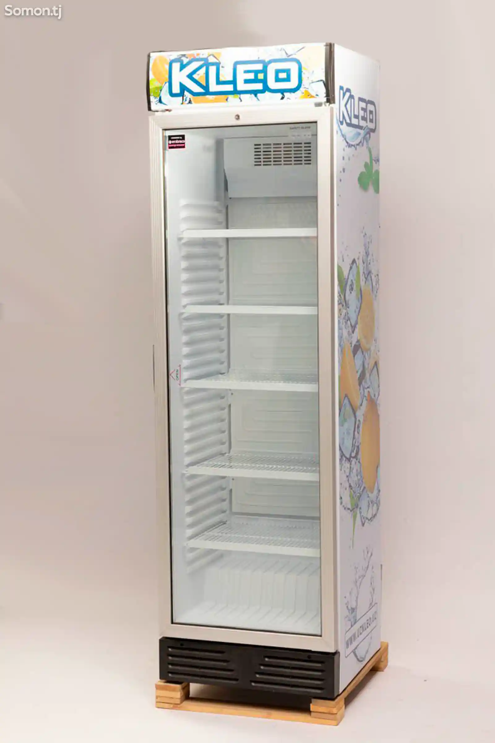 Витринный холодильник Kleo 390-1