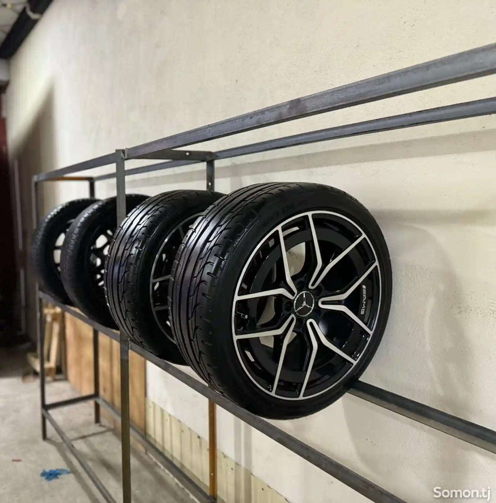 Диски с покрышками Amg R19 W205 W213 W218-1