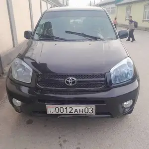 Toyota RAV 4, 2005