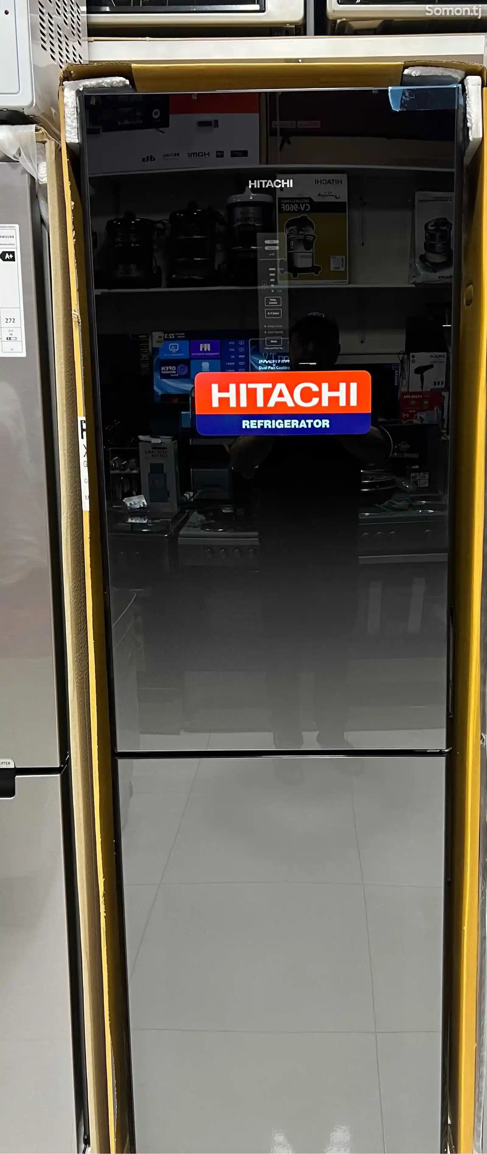 Холодильник HITACHI-1