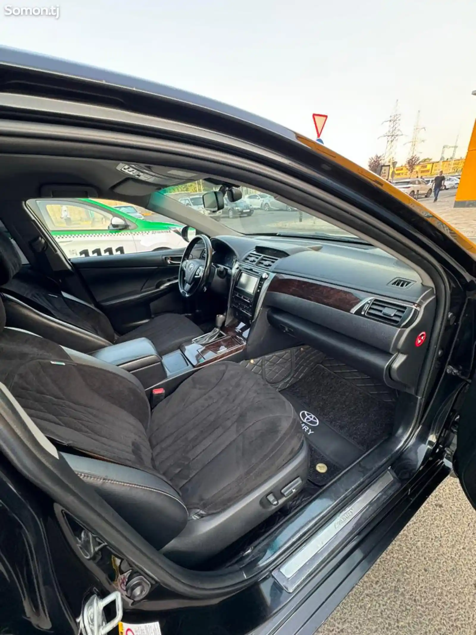 Toyota Camry, 2016-10