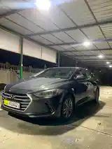 Hyundai Elantra, 2016-2