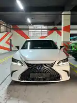 Lexus ES series, 2021-2