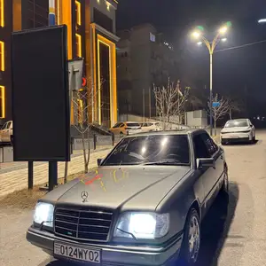 Mercedes-Benz W124, 1995