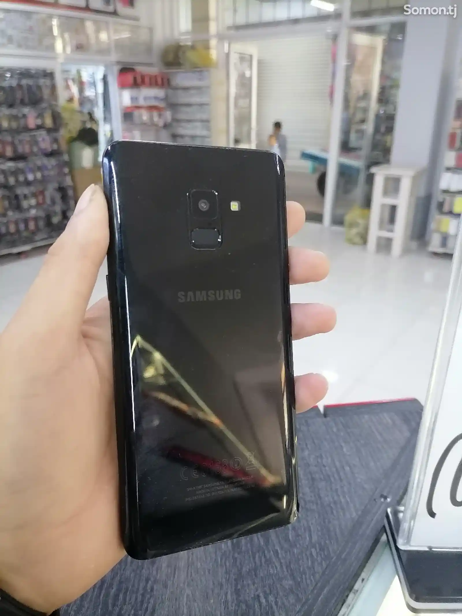 Samsung Galaxy A8 Plus-4