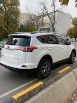 Toyota RAV 4, 2015-4