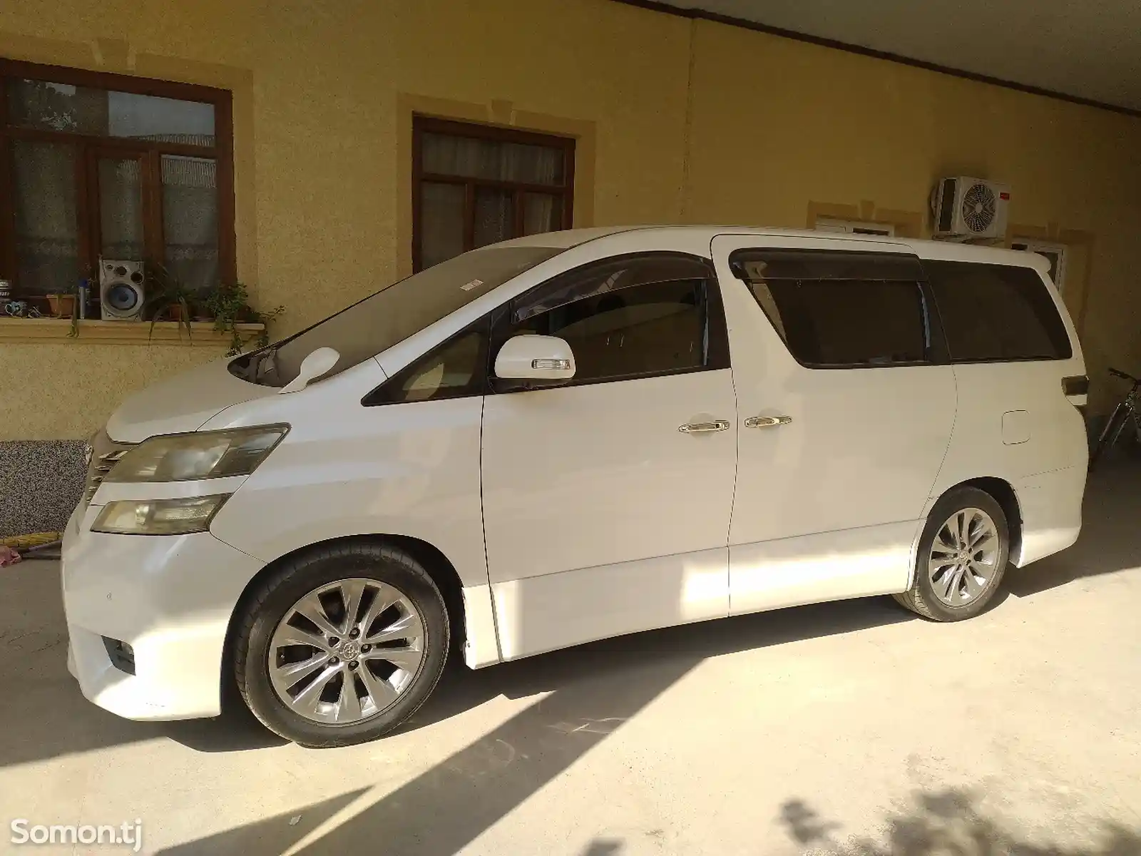 Toyota Vellfire, 2014-3