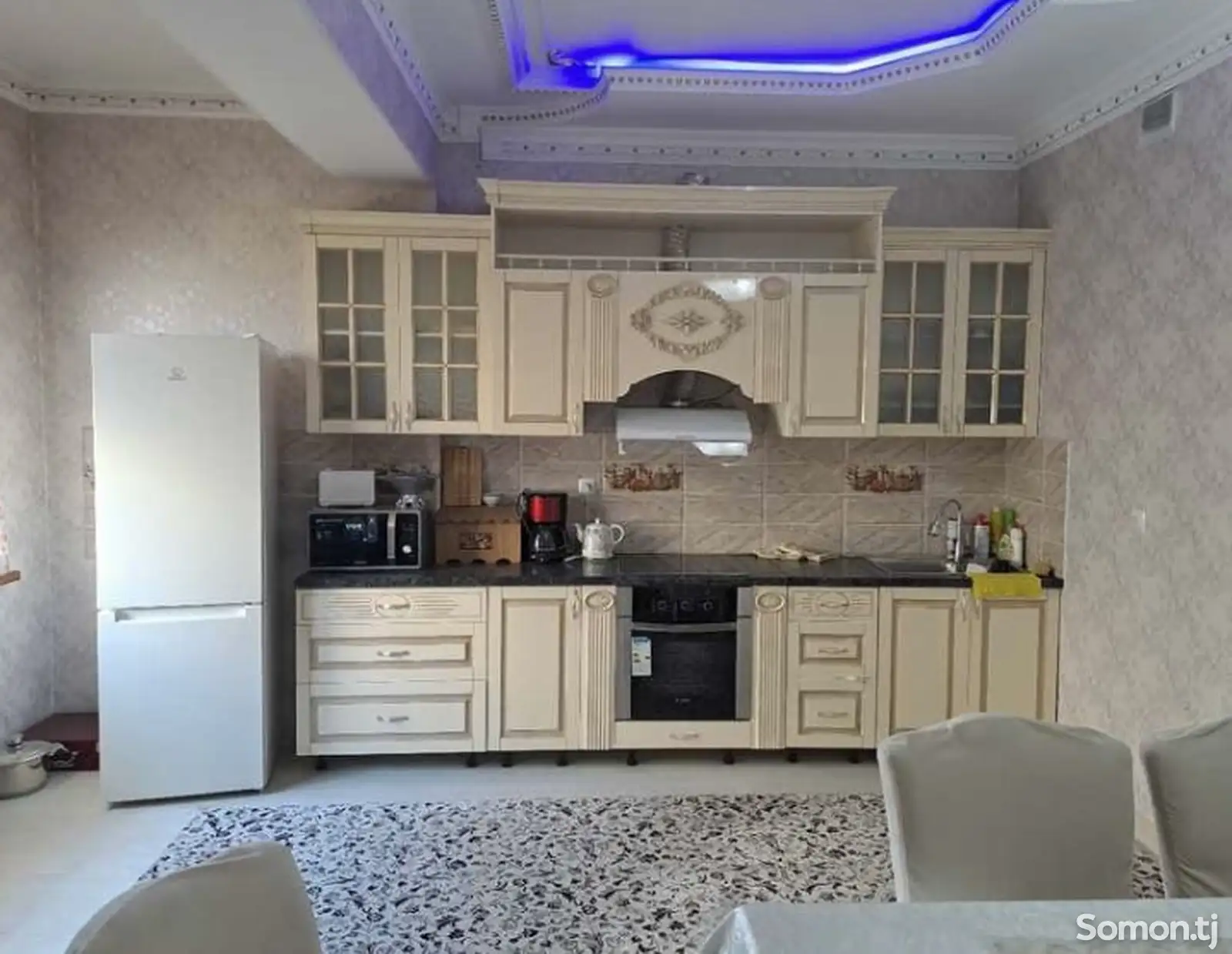 3-комн. квартира, 9 этаж, 169м², дом печати-8