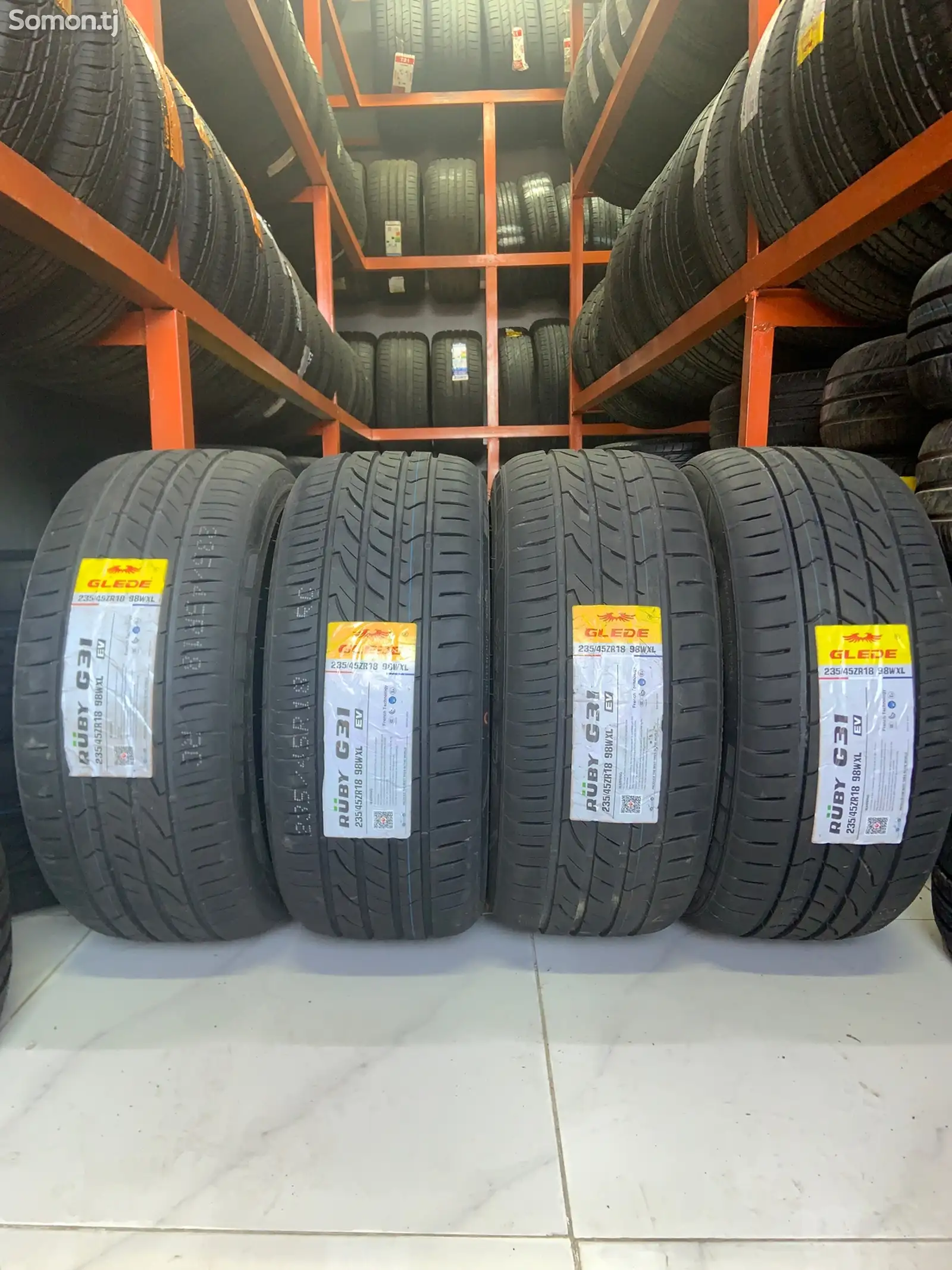 Шины 235/45R18 GLEDE-1