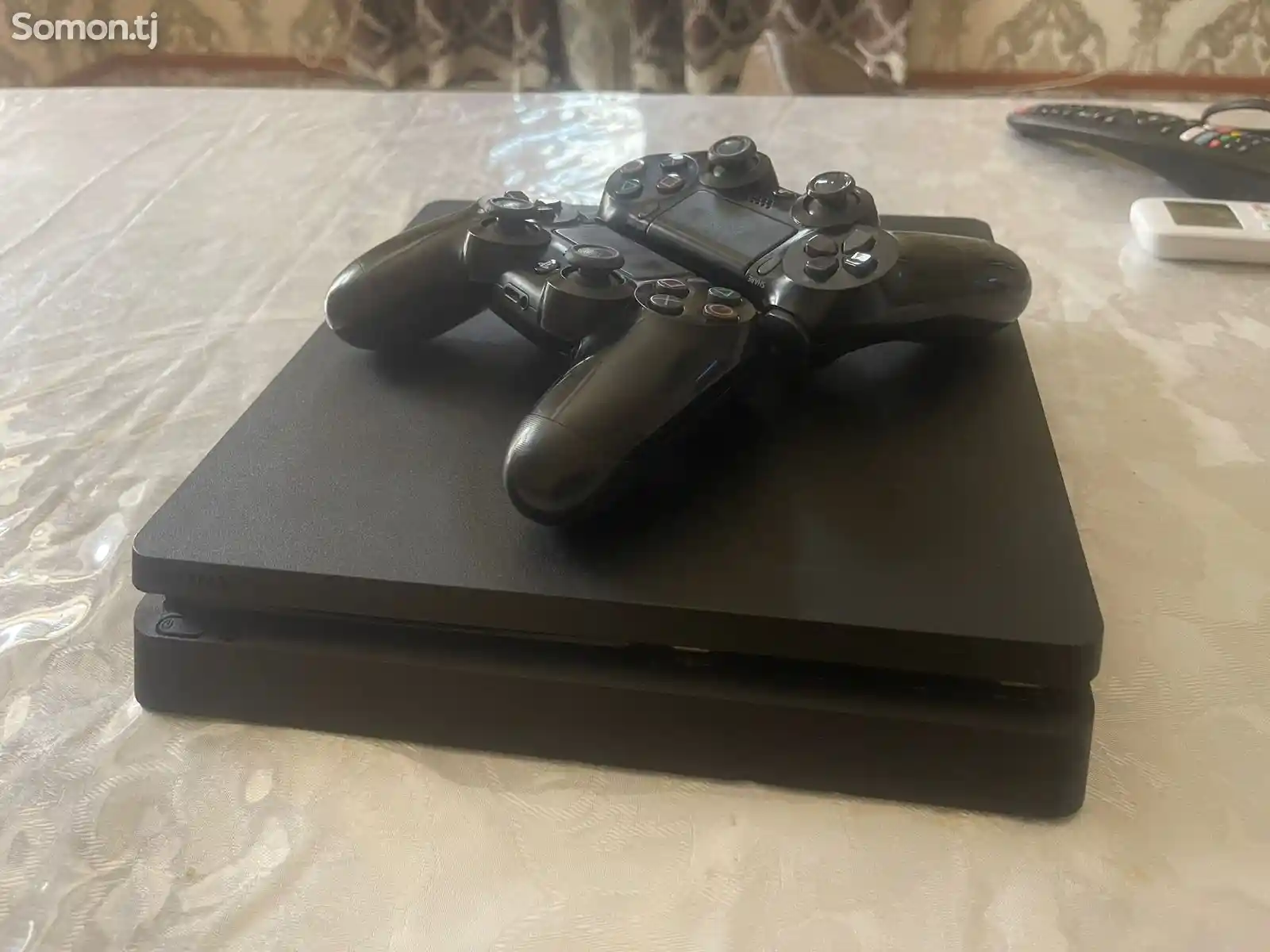 Игровая приставка Sony Playstation 4-1