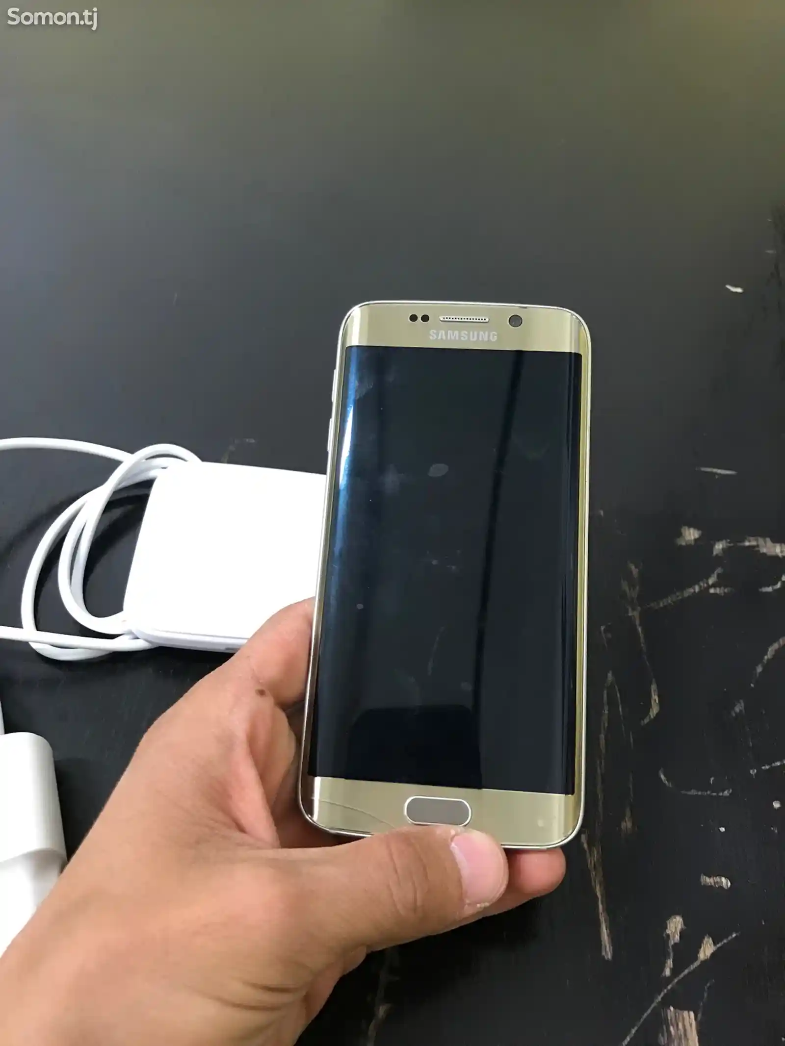 Samsung Galaxy s6 edge-2