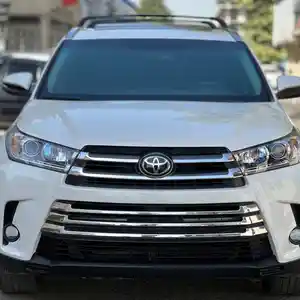 Toyota Highlander, 2016