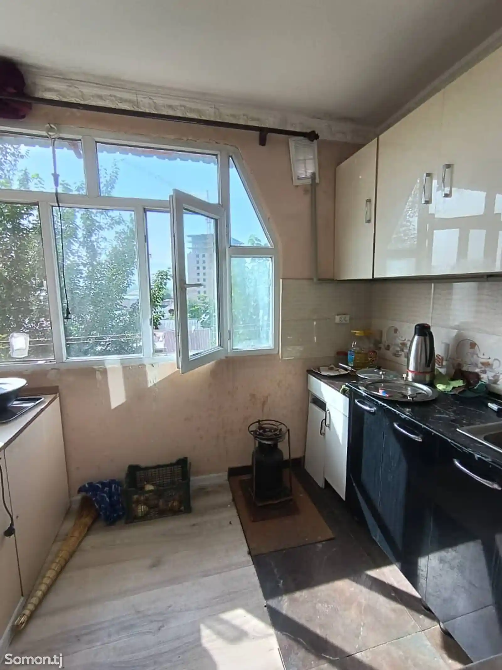 3-комн. квартира, 4 этаж, 70 м², Ленинград-10