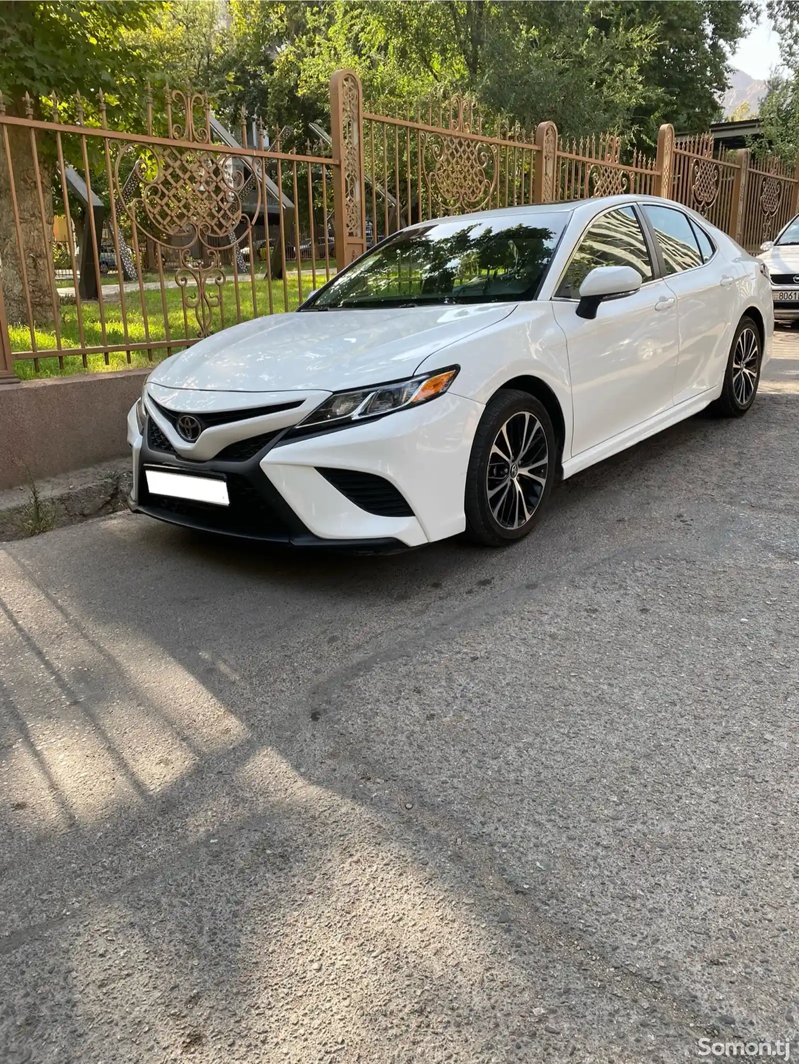 Toyota Camry, 2018-1