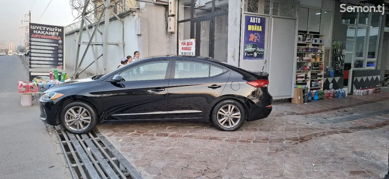 Hyundai Elantra, 2017-4