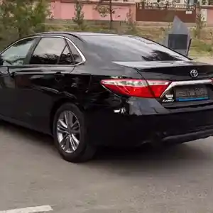 Toyota Camry, 2016