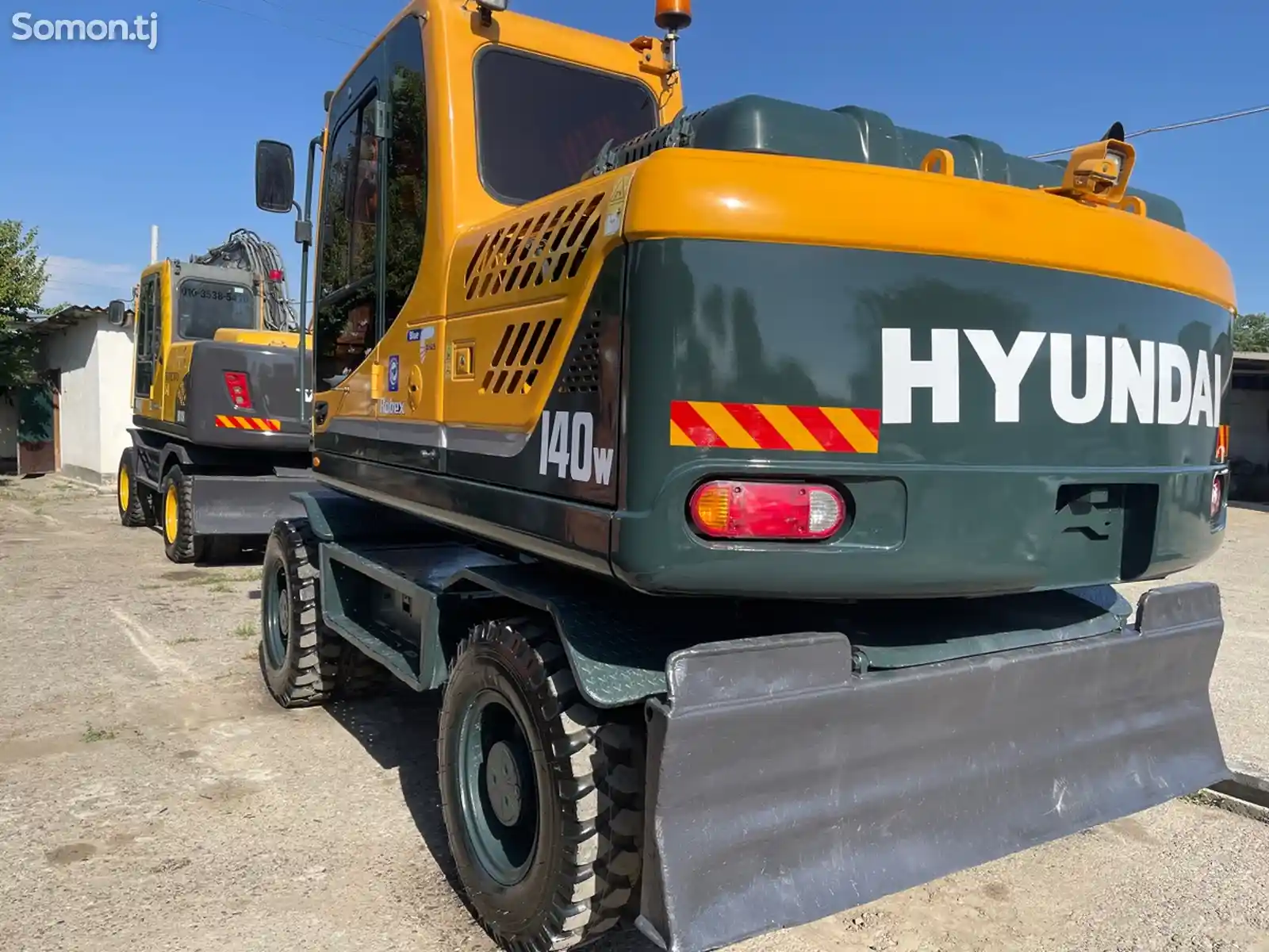 Экскаватор Hyundai 140W-6