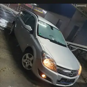 Opel Astra H, 2008