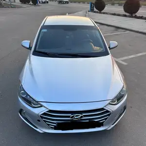 Hyundai Elantra, 2017