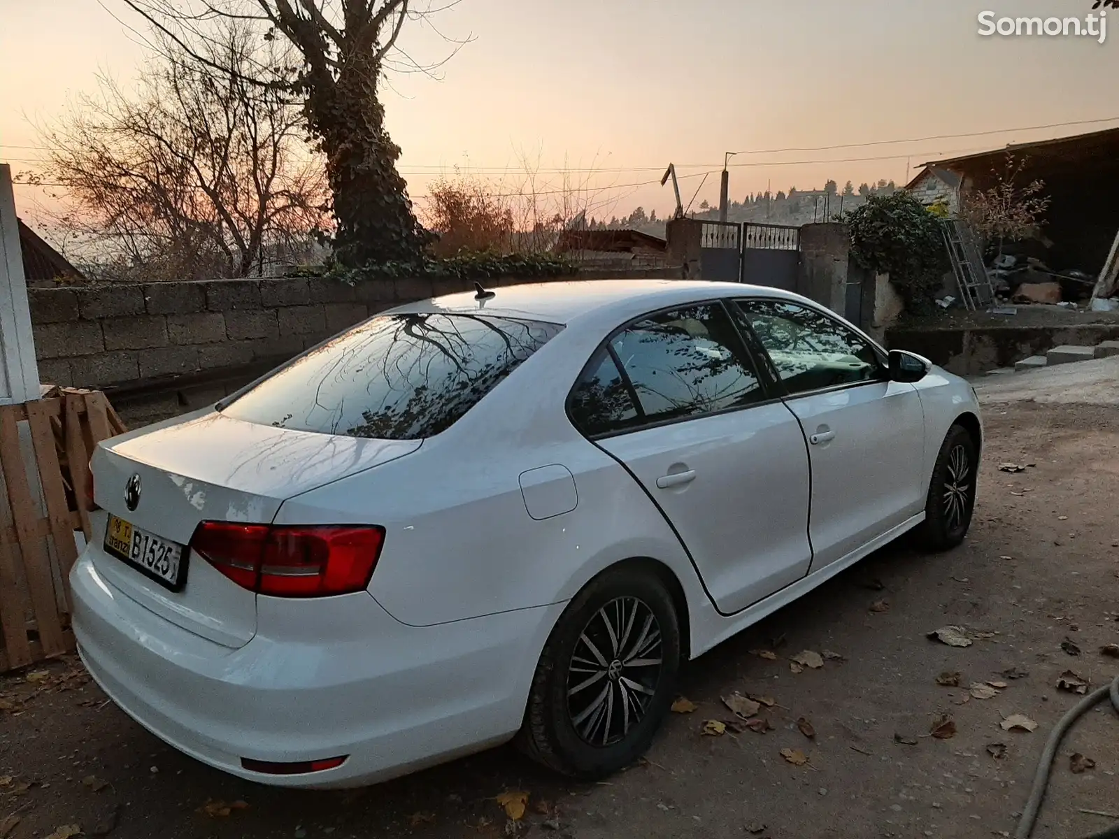 Volkswagen Jetta, 2015-1