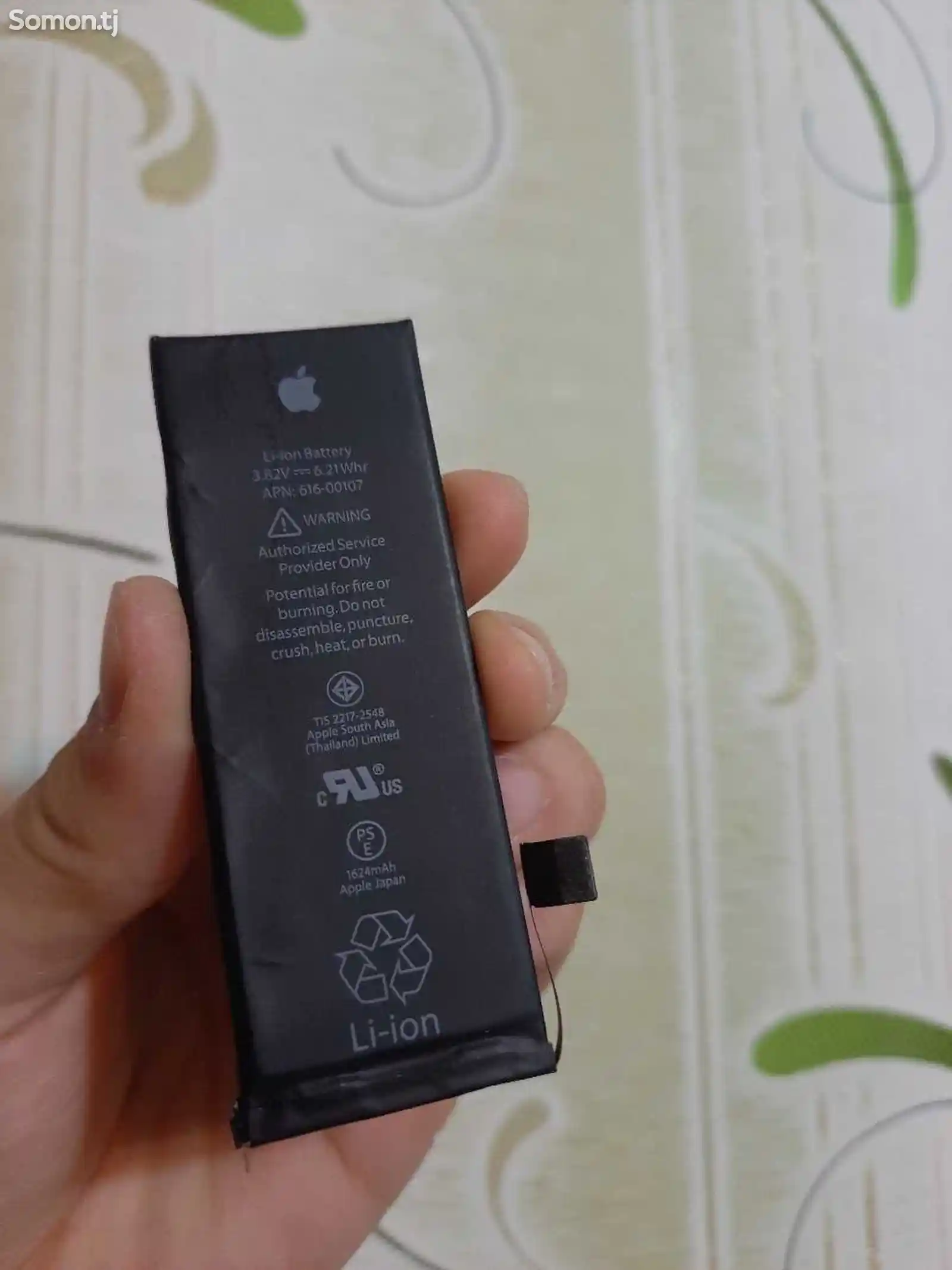 Батарея от iPhone SE 2016