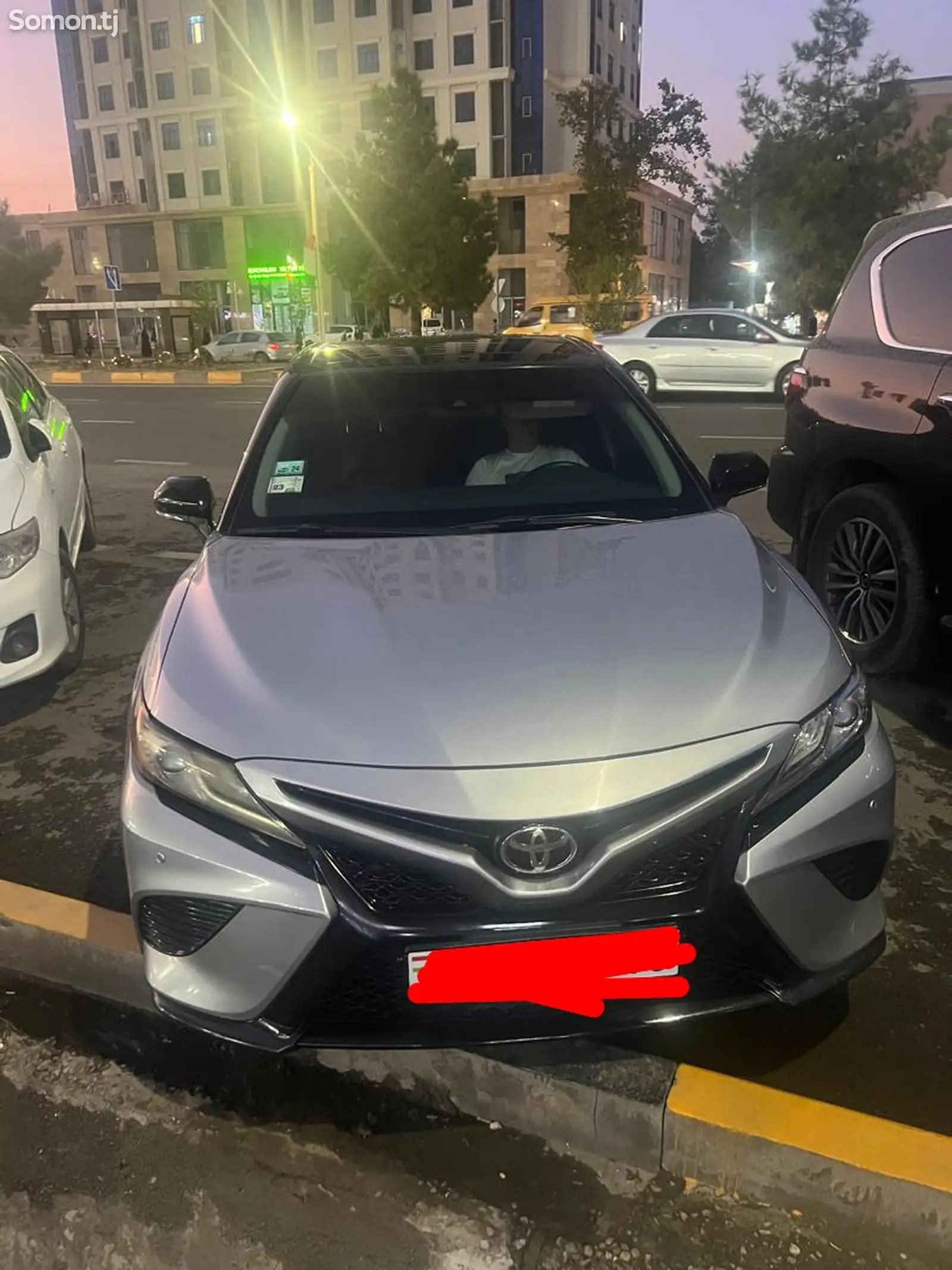 Toyota Camry, 2018-1