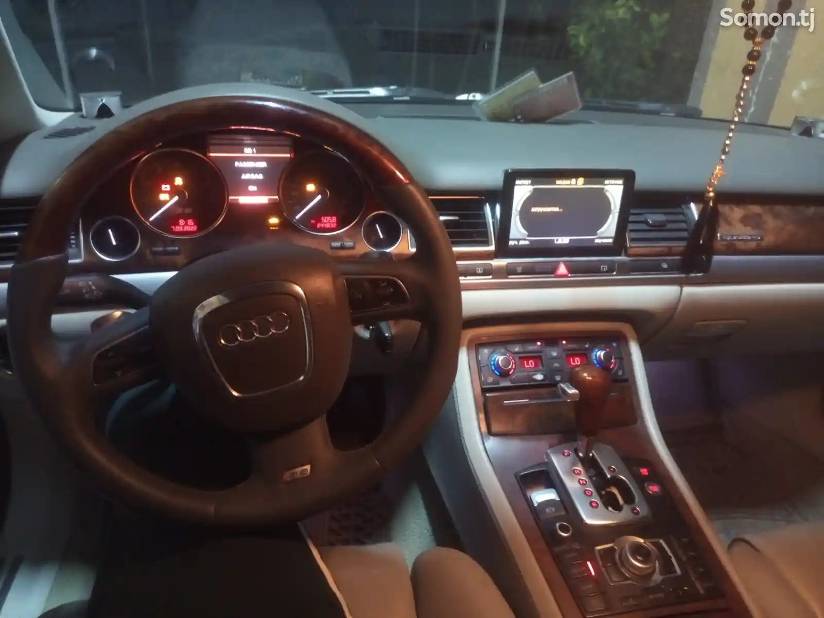 Audi S8, 2010-4