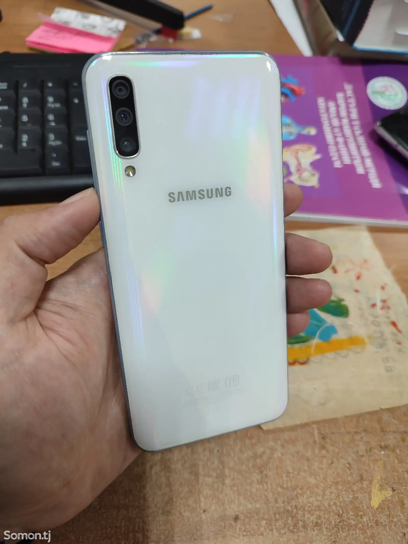 Samsung Galaxy A50-9