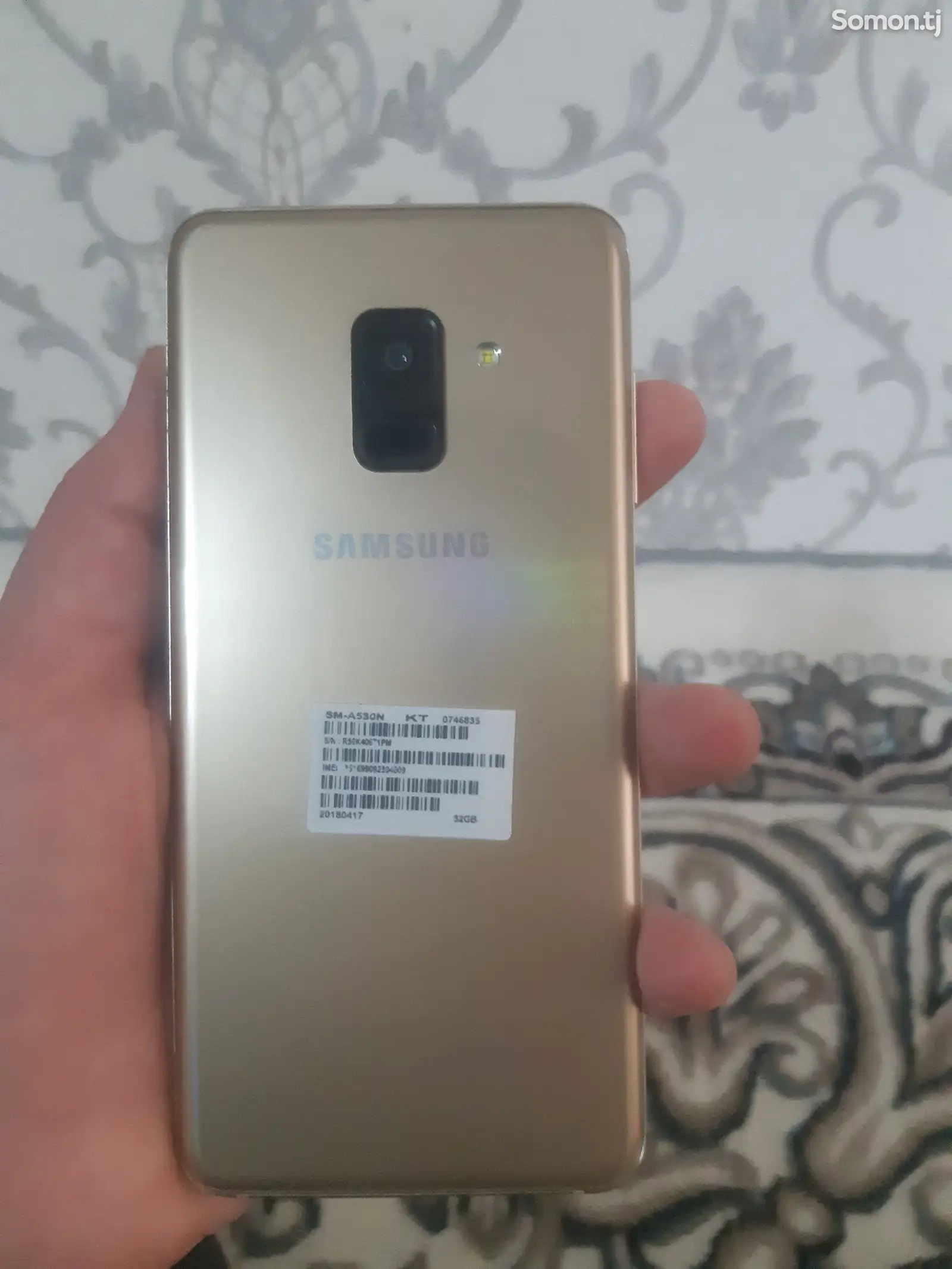 Samsung Galaxy A8-1