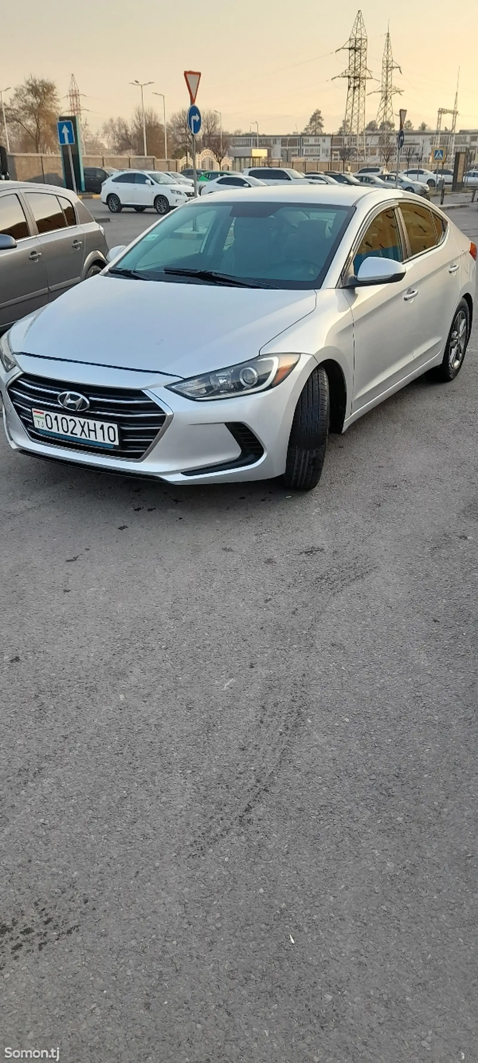 Hyundai Elantra, 2017-1